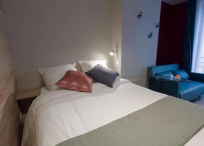- Chic - Calm - Designed - דירה פריז